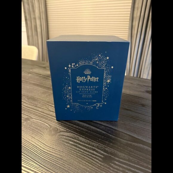 Harry Potter Hogwarts Express Snow Globe Pottery Barn, Brand New! - Picture 2 of 3